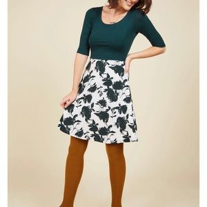 ModCloth Women’s Gilli For What It’s Wharf Floral Dress, Size Small